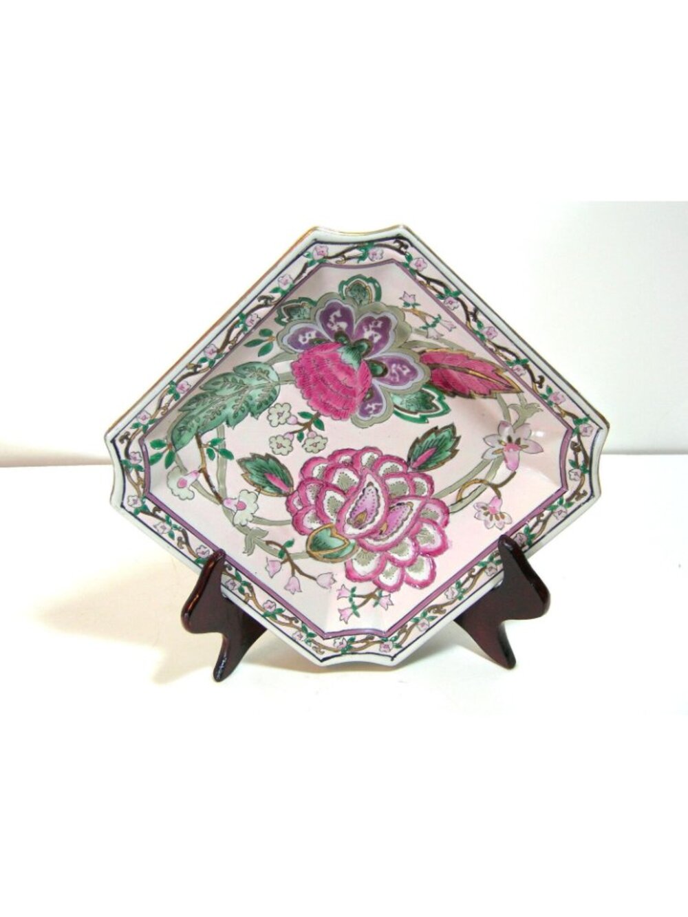 Oriental Floral Plates, Collection of Two, Traditional Decor - Picture 5 of 9